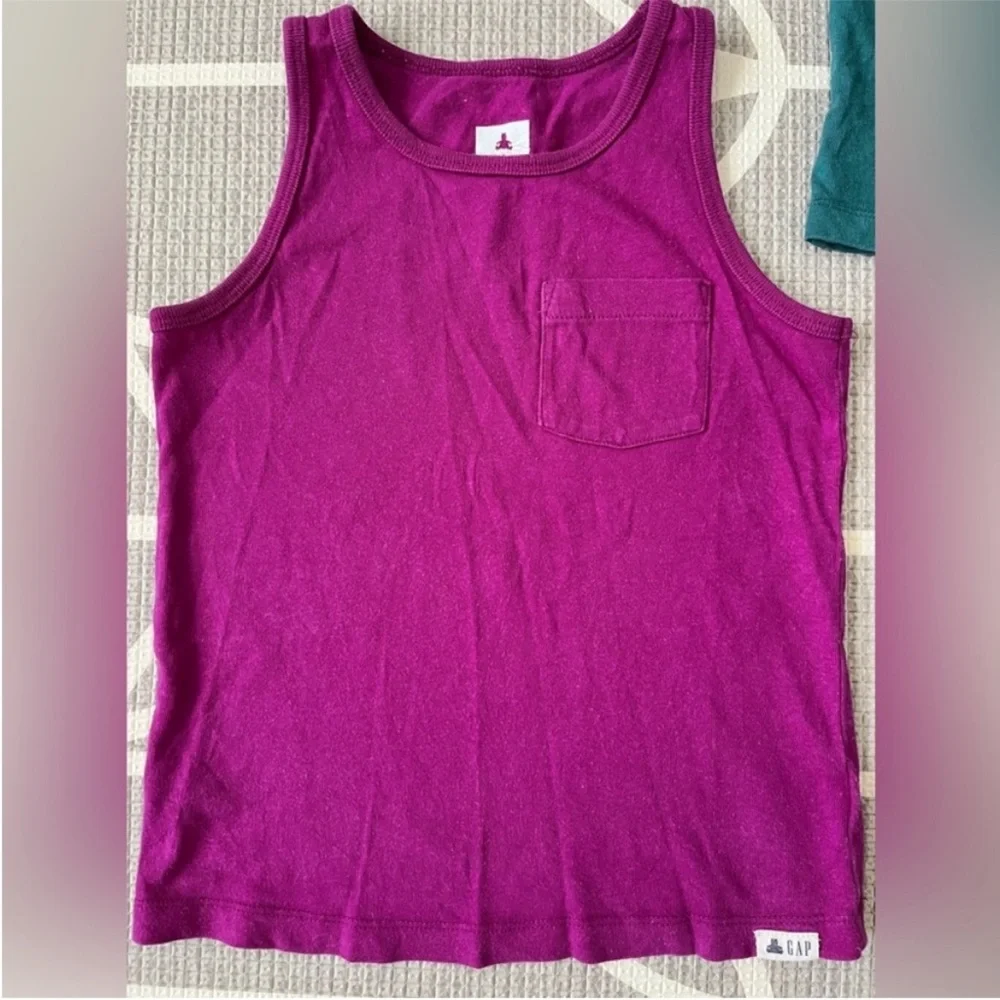 Gap, tank tops, 4 years